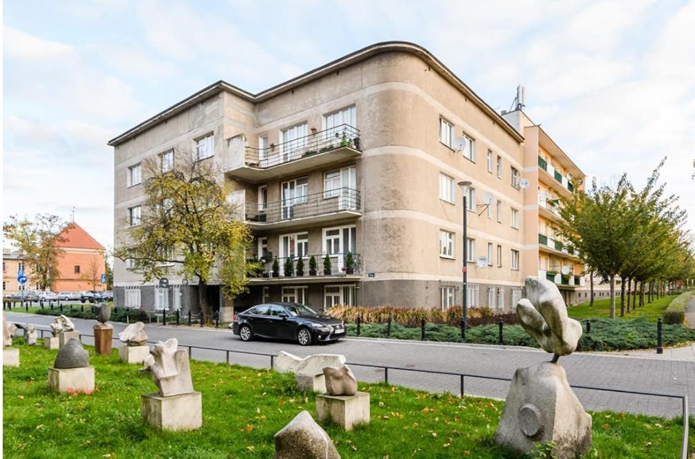 Nr 1 Europa22 Centrum Apartment Old Town Warsaw Stare Miasto Historyczna Kamienica Umiejscowiona W Zabytkowej Czesci Warszawy Obok Parku Multimedialnego I Barbakanu Parking 24H Sniadanie Opcjonaln Breakfast Optional Check In From 14 Pm Parter Ground Eksteriør billede
