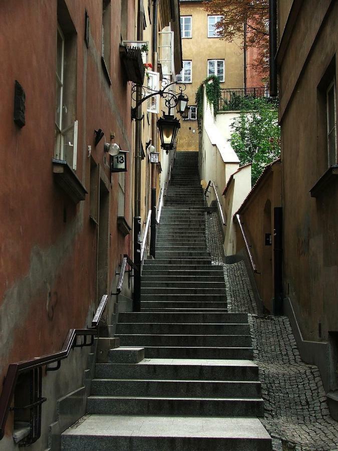 Nr 1 Europa22 Centrum Apartment Old Town Warsaw Stare Miasto Historyczna Kamienica Umiejscowiona W Zabytkowej Czesci Warszawy Obok Parku Multimedialnego I Barbakanu Parking 24H Sniadanie Opcjonaln Breakfast Optional Check In From 14 Pm Parter Ground Eksteriør billede